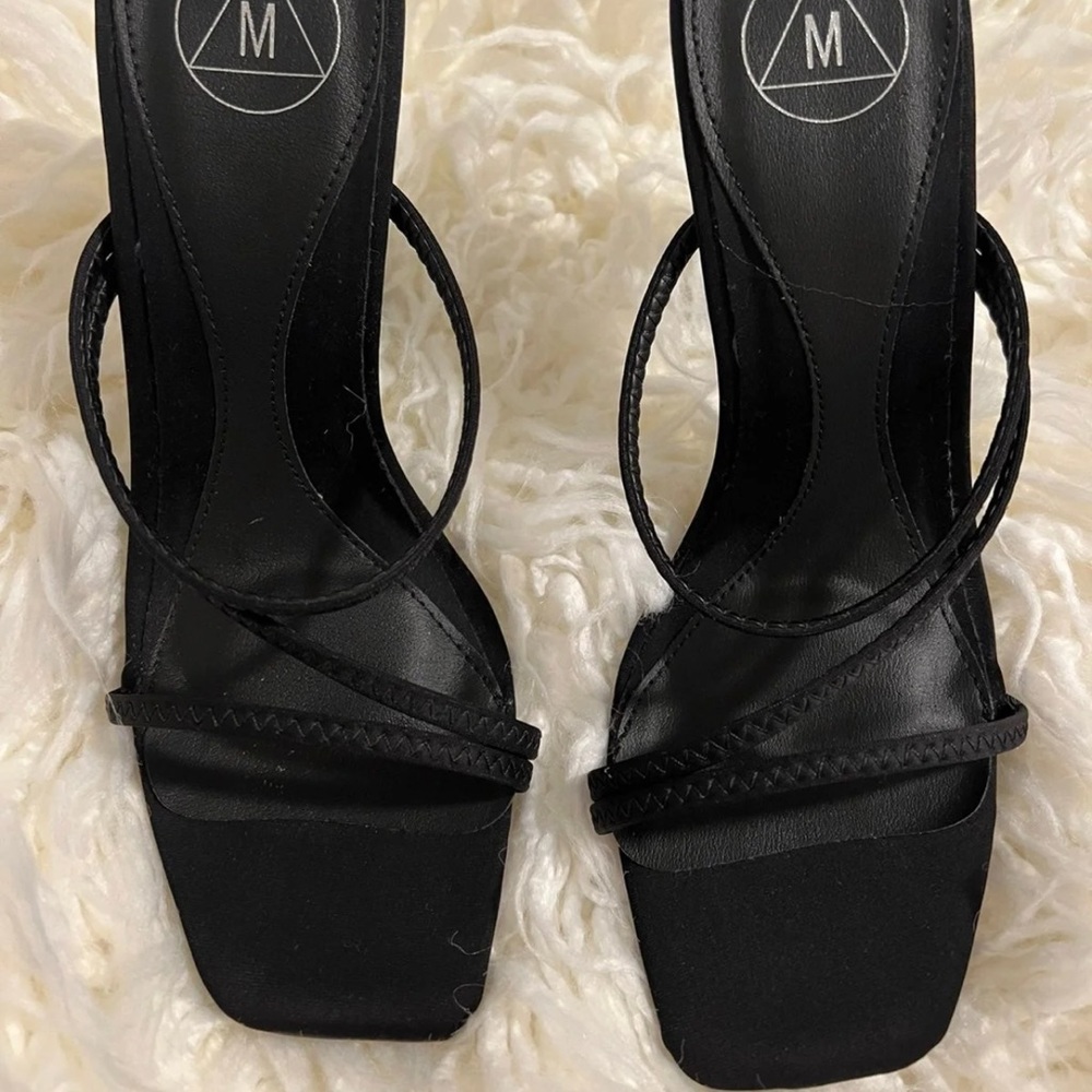MISGUIDED SQUARE FRONT HEELS